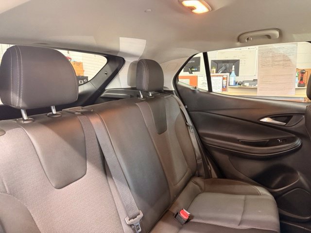 Used 2021 Buick Encore GX Preferred w/ Cold Weather Comfort Package FWD image 25