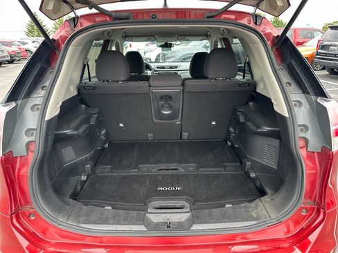 Used 2016 Nissan Rogue SV FWD image 9