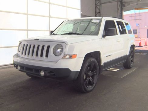 Used 2015 Jeep Patriot Sport w/ Power Value Group FWD image 1