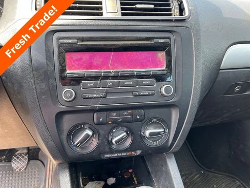 Used 2012 Volkswagen Jetta TDI FWD image 16