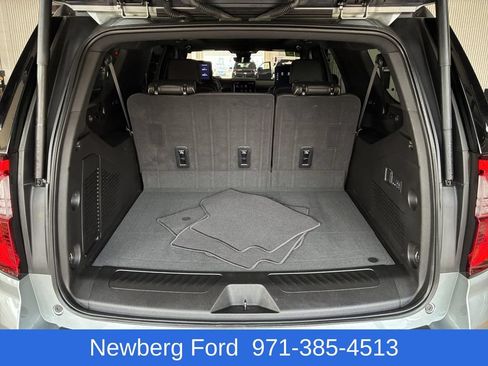 Used 2025 GMC Yukon XL Elevation w/ Elevation Premium Package AWD/4WD image 32