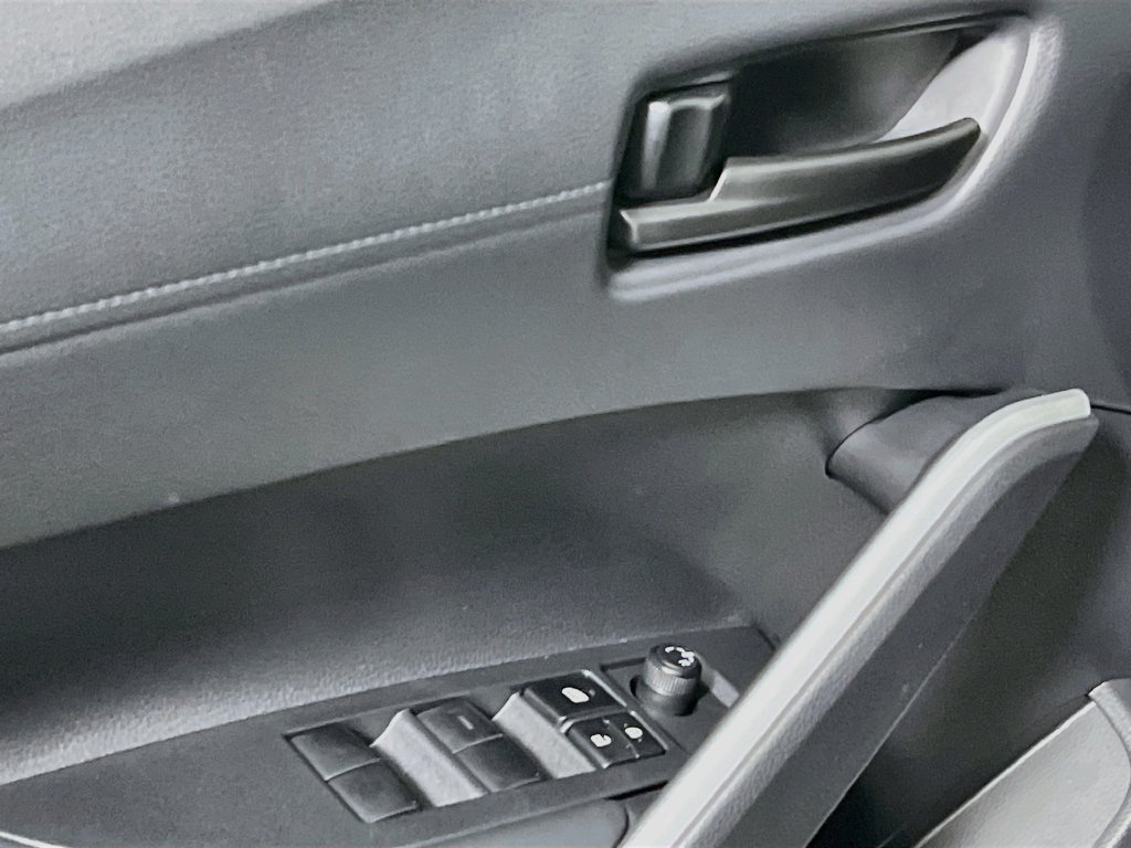 New 2026 Toyota Corolla Cross LE w/ Moonroof Package FWD image 14