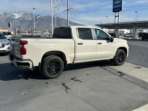 New 2026 Chevrolet Silverado 1500 Custom AWD/4WD image 21