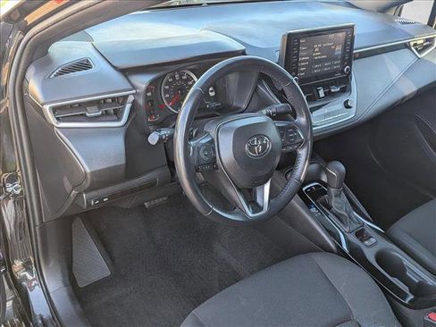 Used 2022 Toyota Corolla SE FWD image 9