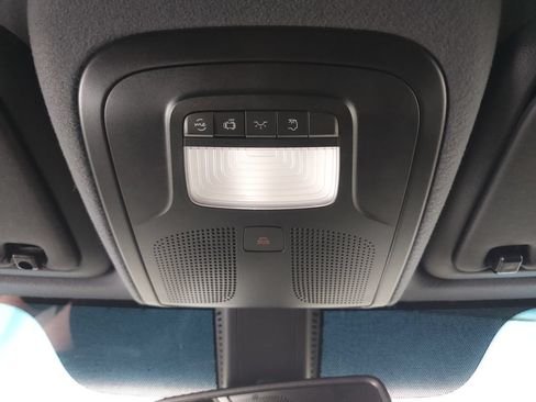 Used 2025 Mercedes-Benz Sprinter 2500 image 15
