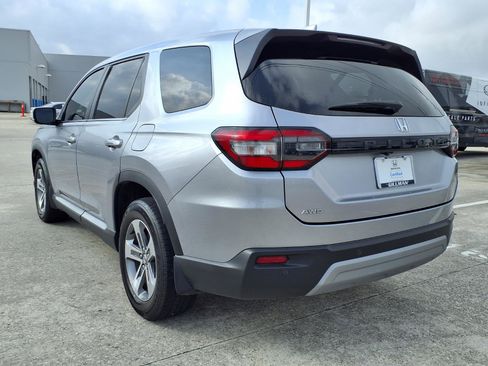 Used 2023 Honda Pilot EX-L image 3