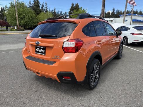 Used 2014 Subaru Crosstrek 2.0i Premium w/ Moonroof Package AWD/4WD image 11