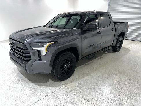 Used 2025 Toyota Tundra SR5 w/ SR5 Convenience Package AWD/4WD image 1