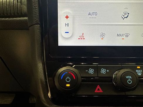 Used 2025 Ford Ranger XLT w/ Equipment Group 301A High AWD/4WD image 13
