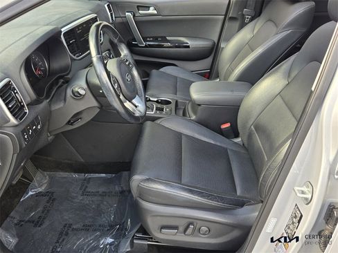 Used 2020 Kia Sportage EX w/ EX Technology Package image 11