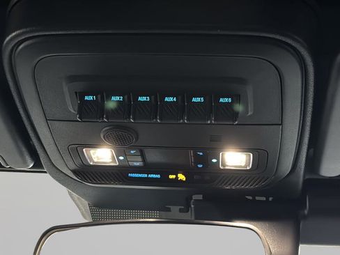 New 2025 Ford Bronco Badlands image 24