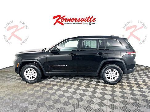 Used 2024 Jeep Grand Cherokee Laredo w/ Luxury Tech Group I image 4