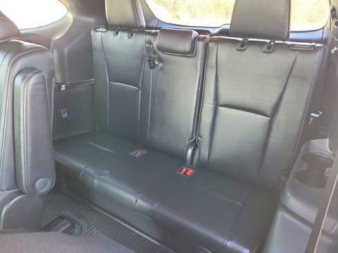 Used 2023 Toyota Highlander XSE image 17