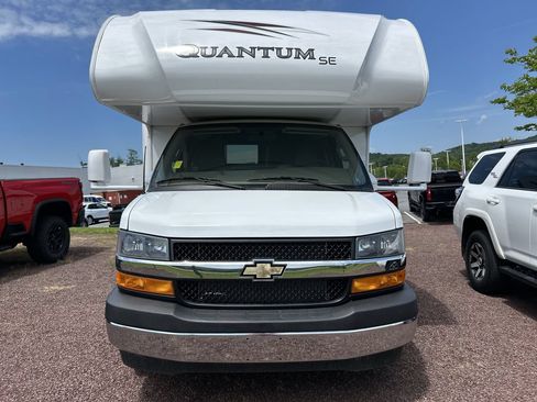 Used 2023 Chevrolet Express 3500 w/ RV Package RWD image 7