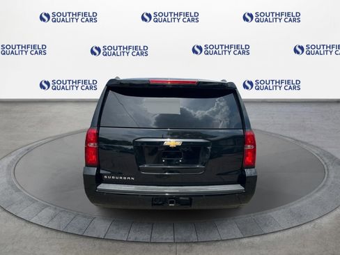 Used 2019 Chevrolet Suburban LT AWD/4WD image 5