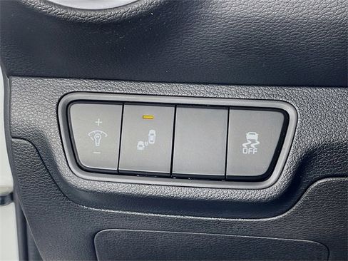 Used 2024 Kia Forte GT-Line w/ GT-Line Premium Package image 11