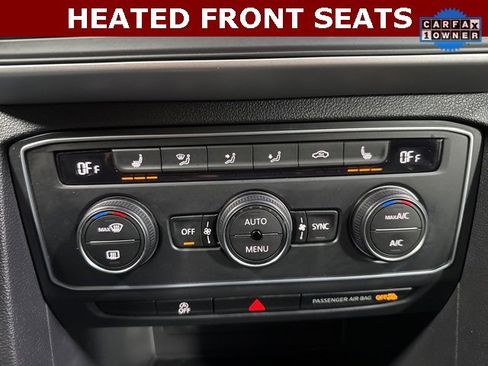 Used 2021 Volkswagen Atlas Cross Sport SE w/ Panoramic Sunroof Package image 4