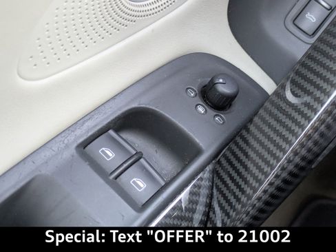 Used 2010 Audi R8 V10 image 23