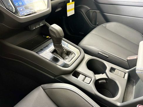 Used 2025 Subaru Forester Limited image 14