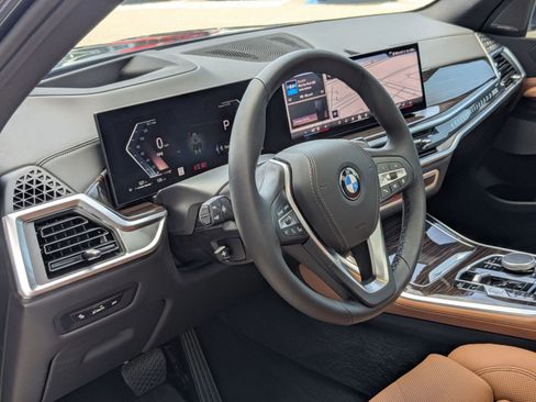 Used 2026 BMW X5 xDrive40i w/ Climate Comfort Package AWD/4WD image 4