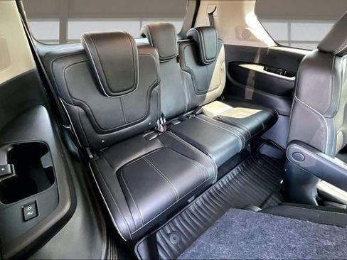 Used 2025 INFINITI QX80 Sensory AWD/4WD image 27
