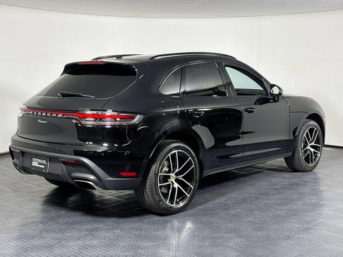 Certified 2025 Porsche Macan AWD/4WD image 7