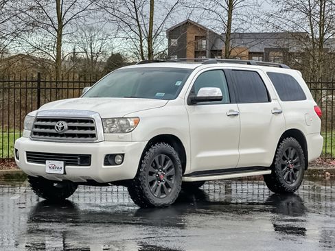 Used 2014 Toyota Sequoia Platinum image 8