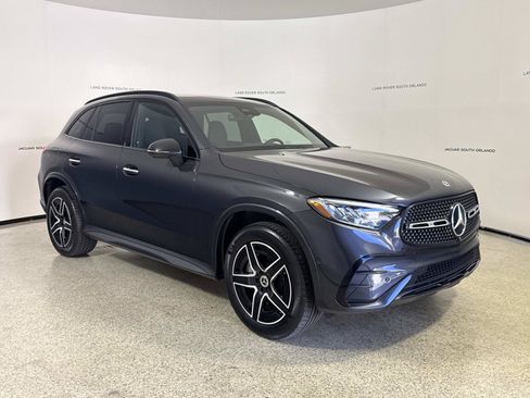 Used 2024 Mercedes-Benz GLC 300 4MATIC image 7