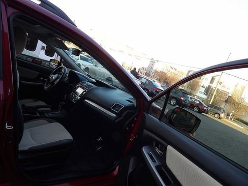 Used 2017 Subaru Crosstrek 2.0i Premium w/ Moonroof Package image 14