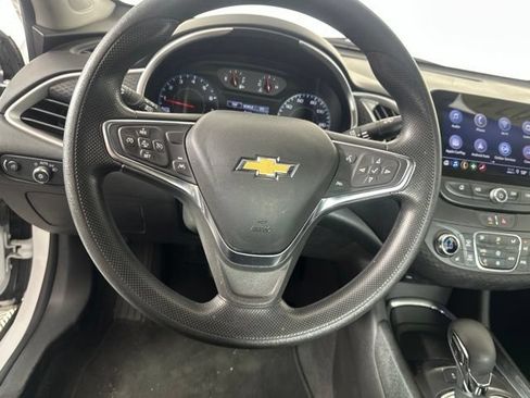 Used 2024 Chevrolet Malibu LT FWD image 10