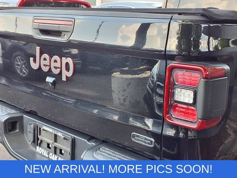 Used 2020 Jeep Gladiator Rubicon AWD/4WD image 6