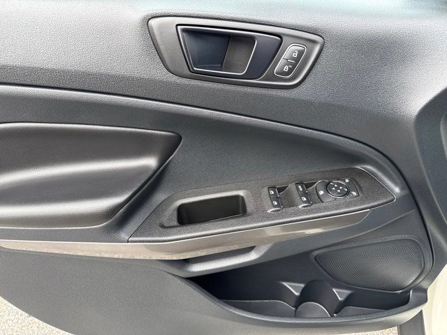 Used 2020 Ford EcoSport SES w/ SES Black Appearance Package AWD/4WD image 10