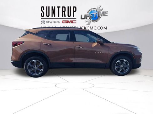 Used 2023 Chevrolet Blazer LT image 7