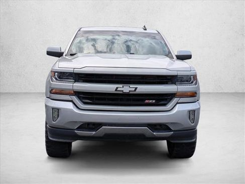 Used 2018 Chevrolet Silverado 1500 LT w/ All Star Edition AWD/4WD image 2