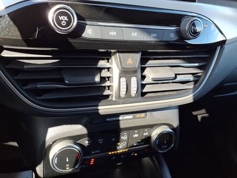 Certified 2022 Ford Escape SEL image 21