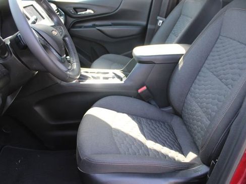 Used 2020 Chevrolet Equinox LT FWD image 10