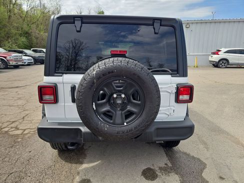 New 2026 Jeep Grand Cherokee Altitude AWD/4WD image 5
