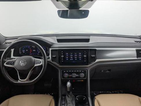 Used 2021 Volkswagen Atlas Cross Sport SEL image 24