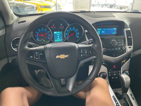 Used 2016 Chevrolet Cruze LT image 29