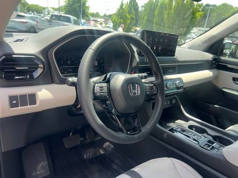 Used 2026 Honda Pilot EX-L image 16