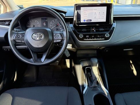 Certified 2025 Toyota Corolla LE image 30