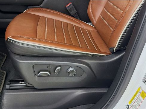 Used 2024 GMC Sierra 3500 Denali Ultimate image 24