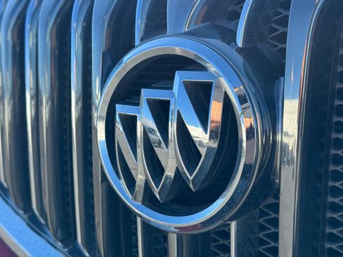 Used 2013 Buick Enclave Premium image 8