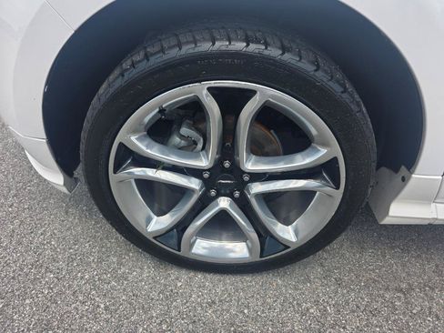 Used 2013 Ford Edge Sport w/ Driver Entry Pkg FWD image 19