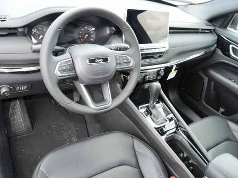 New 2026 Jeep Compass Limited image 9