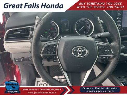 Used 2021 Toyota Camry LE image 15