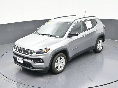 Used 2022 Jeep Compass Latitude FWD image 63