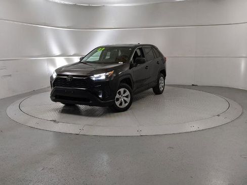 Used 2024 Toyota RAV4 LE image 6