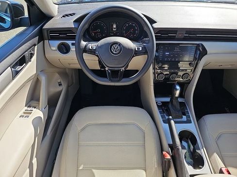 Used 2022 Volkswagen Passat 2.0T SE image 12