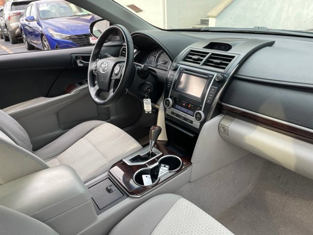 Used 2013 Toyota Camry XLE FWD image 7